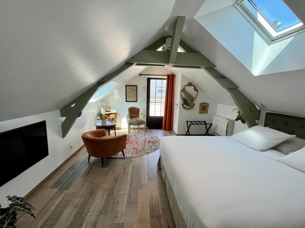 Cave Auger La Maison D'Hotes Restigne Экстерьер фото