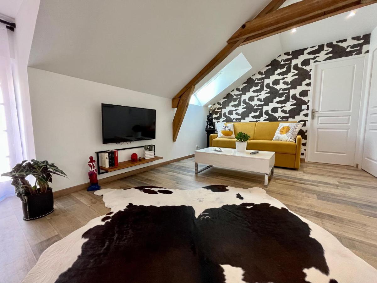 Cave Auger La Maison D'Hotes Restigne Экстерьер фото