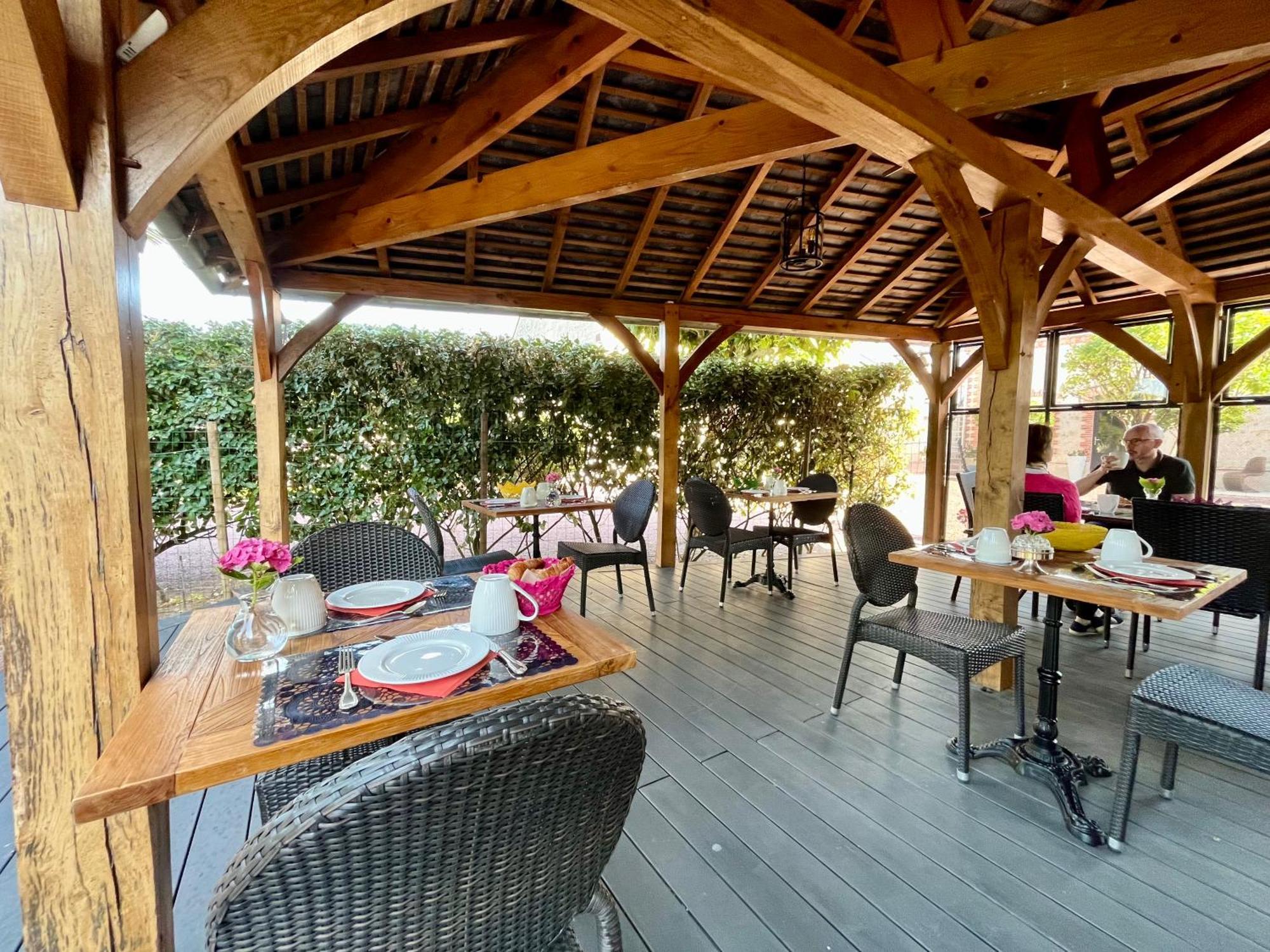 Cave Auger La Maison D'Hotes Restigne Экстерьер фото